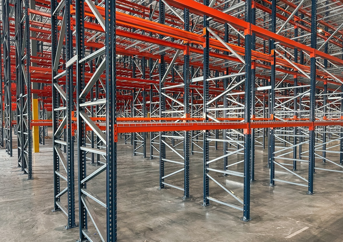 Selective Pallet Rack - Industrial Warehouse Racking in Gallatin