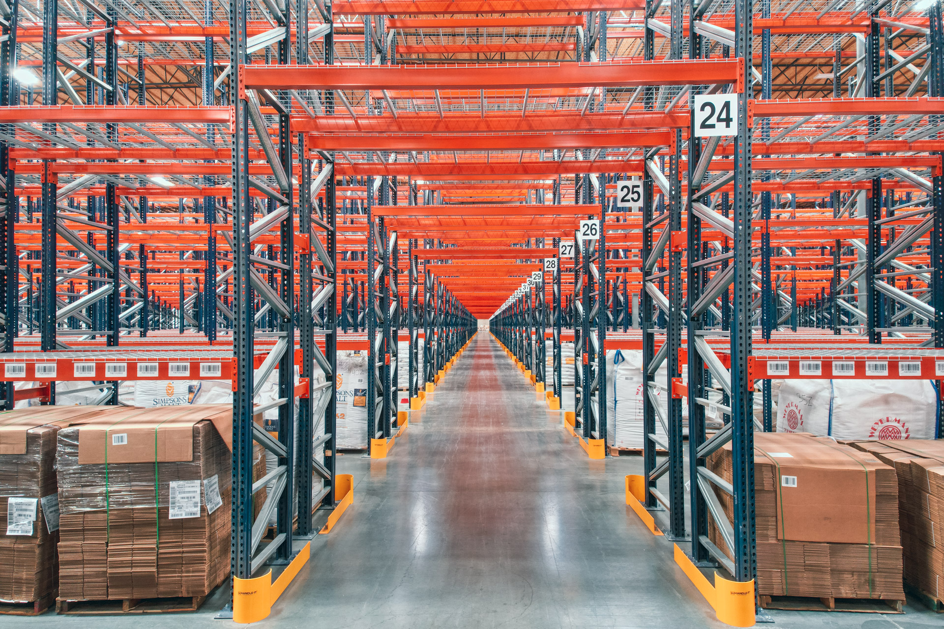 Industrial pallet racking installation in Gallatin warehouse